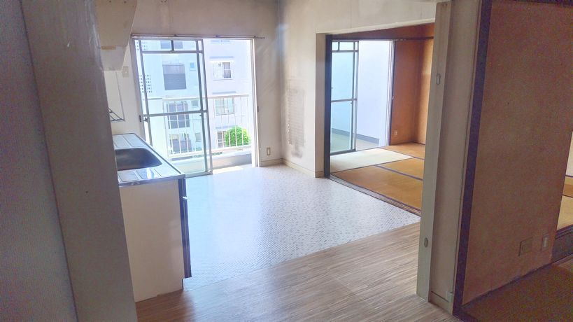 3DK Apartment Near Nishiyama Tennozan Station in Oyamazaki, Kyoto - Thumbnail 2