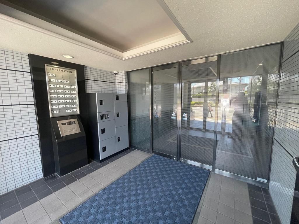3LDK Apartment Near Eba Station Hiroshima - Thumbnail 2