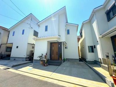 2023 3LDK House in Shimamoto with Parking — Image 1, Shimamoto, Osaka