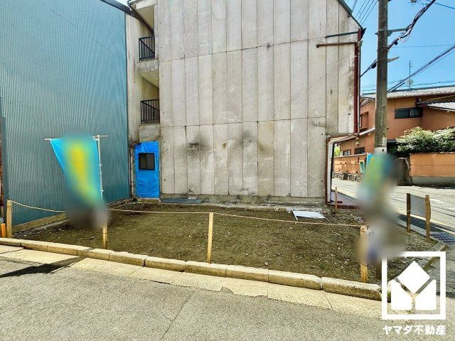 Land for Sale in Fushimi-ku, Kyoto - Corner Lot Near Station - Thumbnail 3