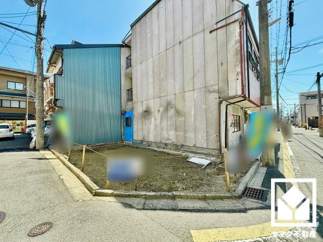 Land for Sale in Fushimi-ku, Kyoto - Corner Lot Near Station - Thumbnail 4