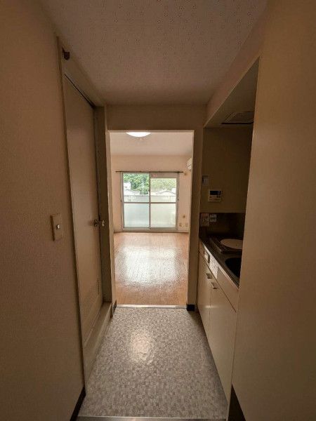 1K Apartment for Sale in Takamatsu - Alpha Miyawakicho 403 - Thumbnail 2