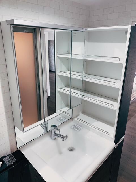 Oriental Kokurakita 1st Floor 2LDK Apartment for Sale in Kitakyushu - Image 4