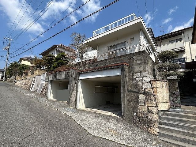 Land for Sale in Iwakuni, Yamaguchi - 188.64 sqm Corner Lot - Thumbnail 3