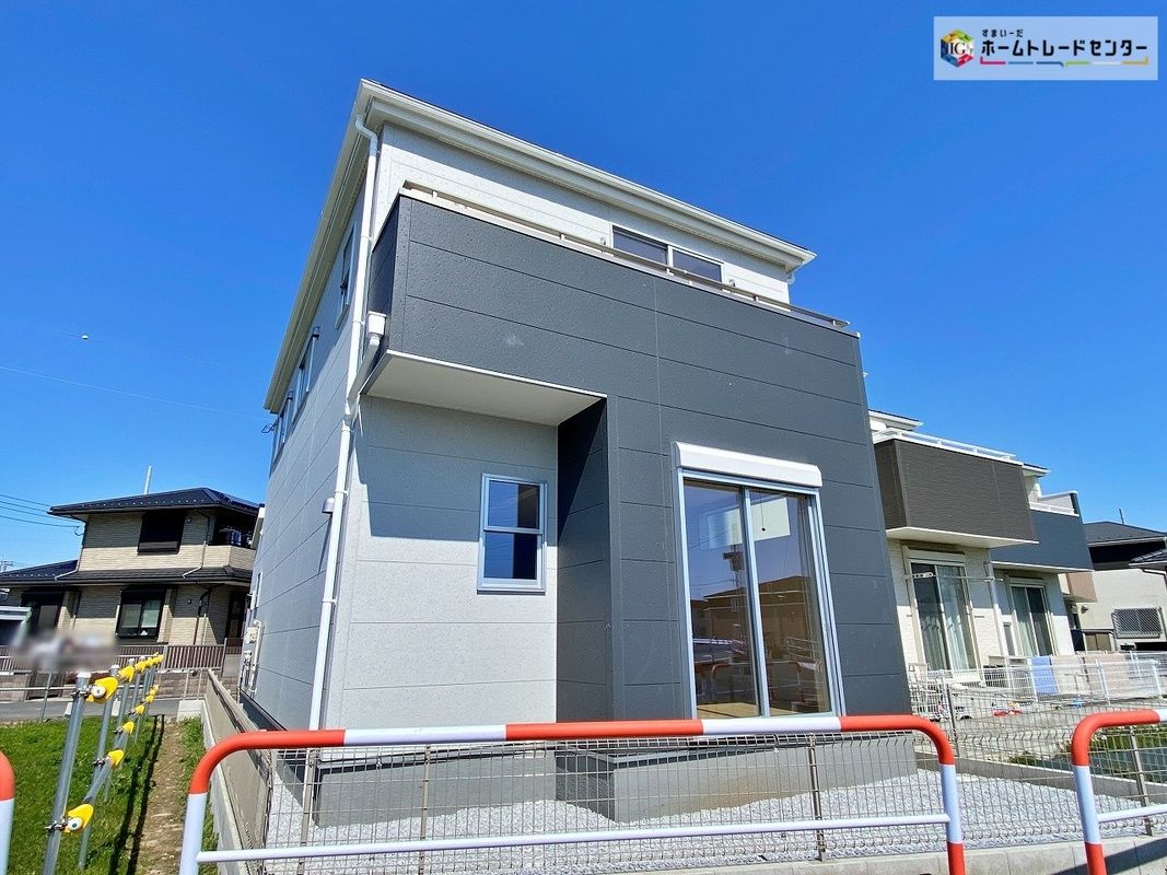 New 3LDK+S House in Yashio, Saitama with Pantry & Garden - Thumbnail 2
