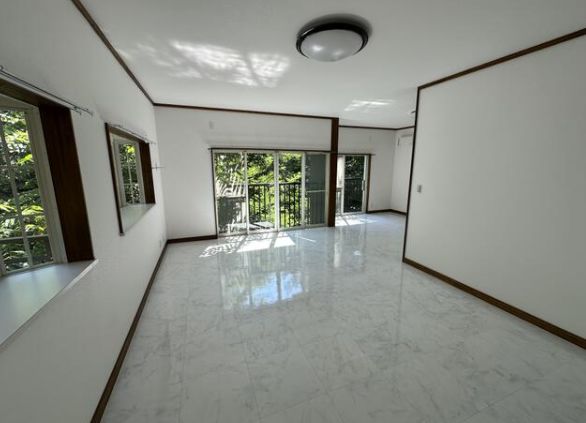 Renovated 2LDK House in Kiyosato, Hokuto City - Thumbnail 4