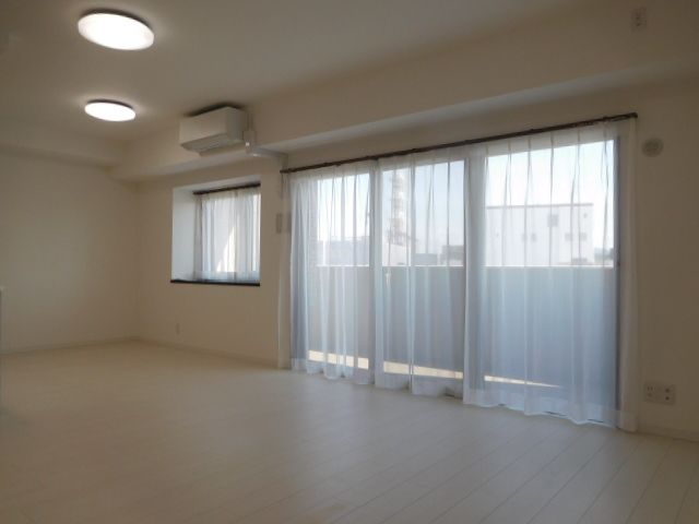 Florence Otefunabacho Grand Arc 2SLDK Condo in Matsue - Thumbnail 3