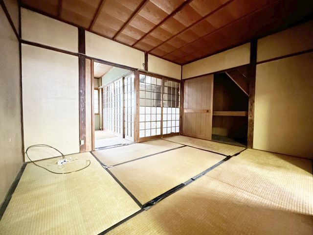 Land with Old House for Sale in Fushimi, Kyoto - Near Nakashima Station - Thumbnail 3