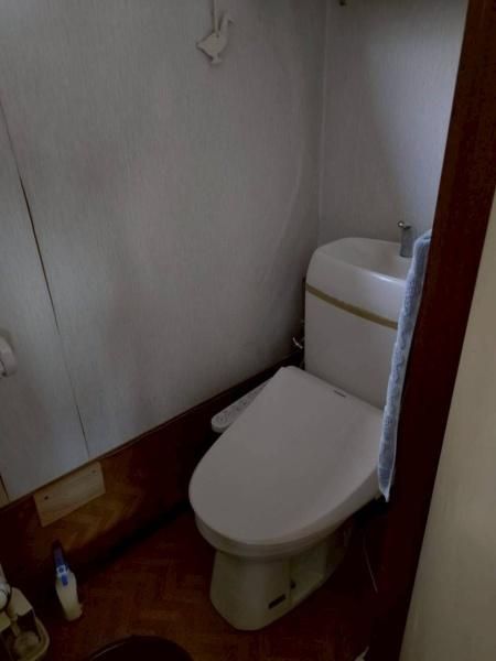 3K Wooden House for Sale in Nerima, Tokyo Near Heiwadai Station - Thumbnail 4
