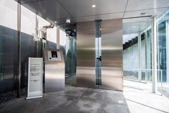 Renovated 2LDK in BrilliaGrande Minato Mirai Tower, Yokohama - Thumbnail 4