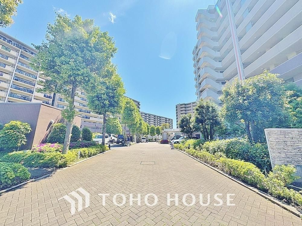 3LDK Apartment with Garden in Matsudo, Chiba - 90.68m² - Thumbnail 2