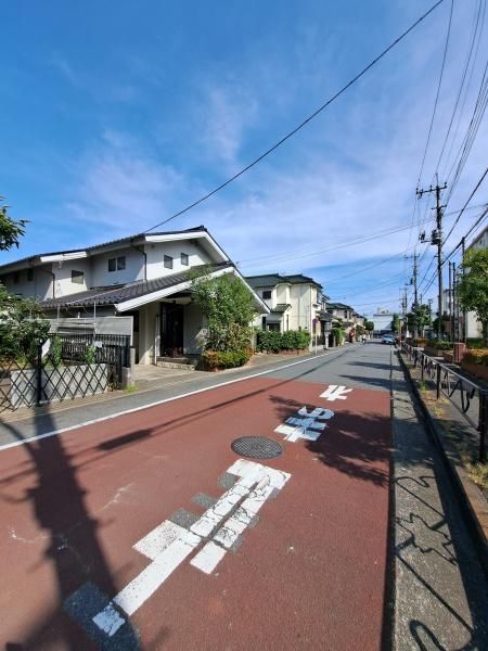 Custom-Built 3SLDK House with Garden in Hamura, Tokyo - Thumbnail 3
