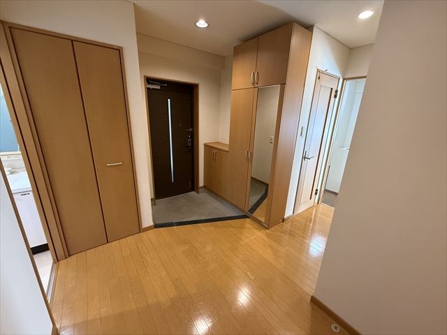 Dream Court Yoshida 3LDK Apartment Near Shinanoyoshida Station - Thumbnail 4