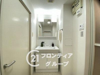 Renovated 2LDK Apartment Near JR Noe Station, Osaka — Image 4, Joto, Osaka