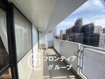 Renovated 2LDK Apartment Near JR Noe Station, Osaka — Image 1, Joto, Osaka