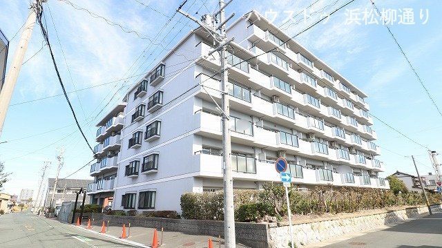 2LDK Apartment for Sale inユニライフ浜松, Hamamatsu - Thumbnail 3