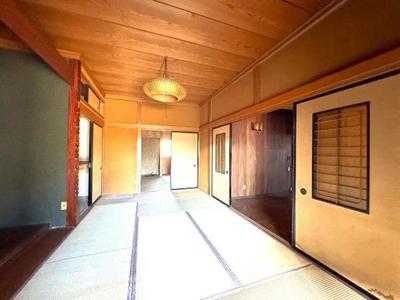 Spacious 5LDK House for Sale in Yaizu's Tajiri-kita Area — Image 3, Yaizu, Shizuoka
