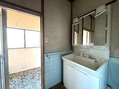 Spacious 5LDK House for Sale in Yaizu's Tajiri-kita Area — Image 4, Yaizu, Shizuoka