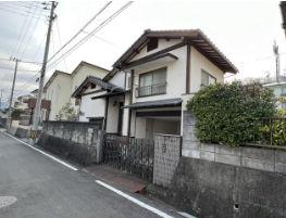 [Homes] Used detached house 6 minutes walk from Tobe Mukai Minamidai bus stop (Tobe-cho, Iyo-gun) — Image 1, Tobe, Ehime