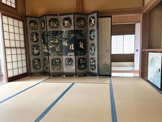 4DK House with Japanese Garden and Log Cabin Annex in Hachinohe - Thumbnail 3