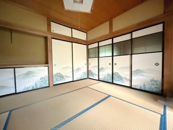 4DK House with Japanese Garden and Log Cabin Annex in Hachinohe - Thumbnail 2