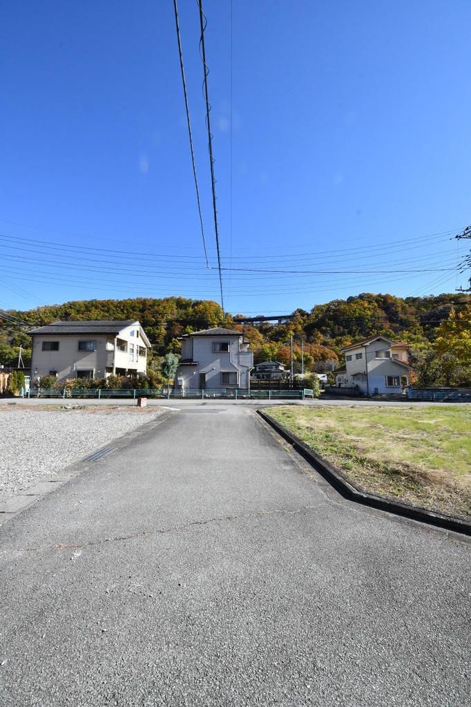 Land for Sale in Nirasaki City, Yamanashi - 32-Lot Subdivision - Thumbnail 2
