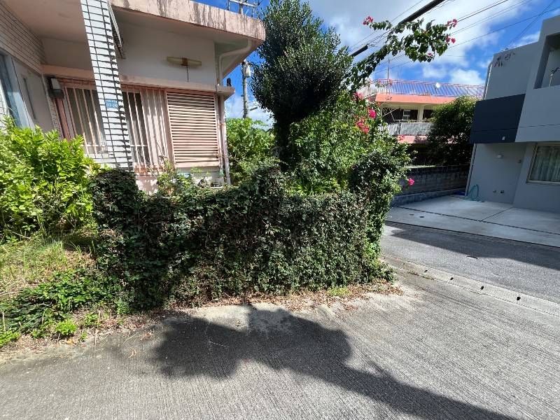 Land for Sale in Naha Okinawa with Old House - 216.19 sqm Plot - Thumbnail 4