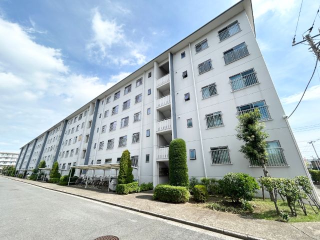 3LDK Apartment for Sale in Kemigawahama, Chiba - Thumbnail 2