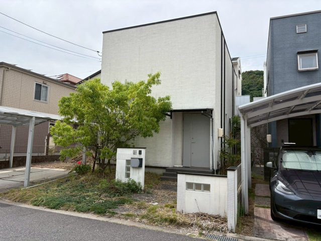 Modern 3SLDK House in Hiroshima's Asaminami Ward - Thumbnail 4