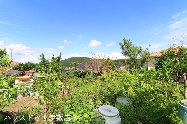 1995 Single-Story House with Solar Power in Kagoshima - Thumbnail 3