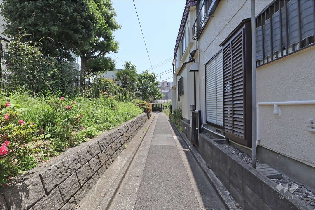 Renovated 4LDK House in Nerima, 7 Min Walk to Station - Thumbnail 2