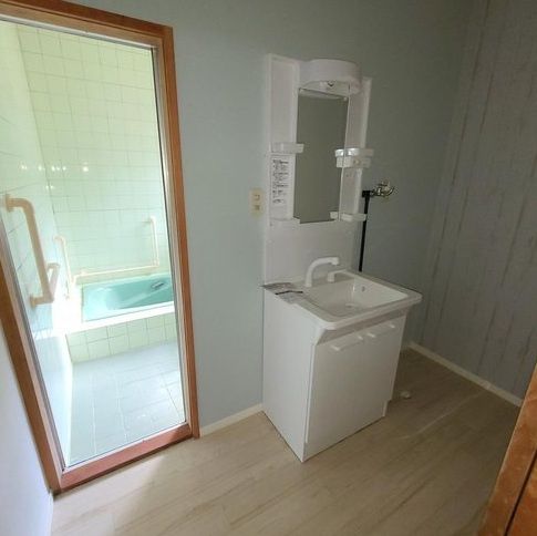 6DK Family Home with 2 Car Parks in Omuta, Fukuoka - Thumbnail 4