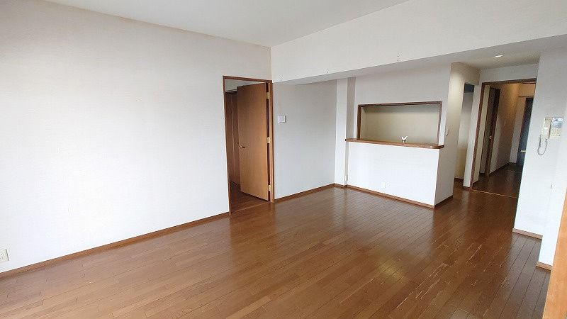 4LDK Condo for Sale in Komaki with Balcony & Floor Heating - Thumbnail 4