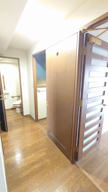 4LDK Condo for Sale in Komaki with Balcony & Floor Heating - Thumbnail 3