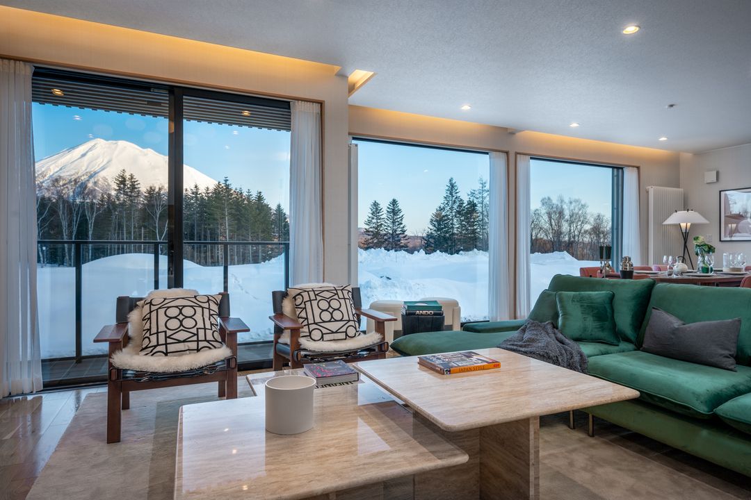 Luxury 3-Bed Villa with Private Spa in Hirafu, Hokkaido - Thumbnail 4