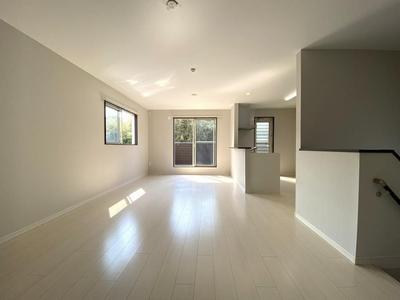 4LDK House for Sale in Yahata Nishi-ku, Kitakyushu — Image 2, Yahatanishi, Fukuoka