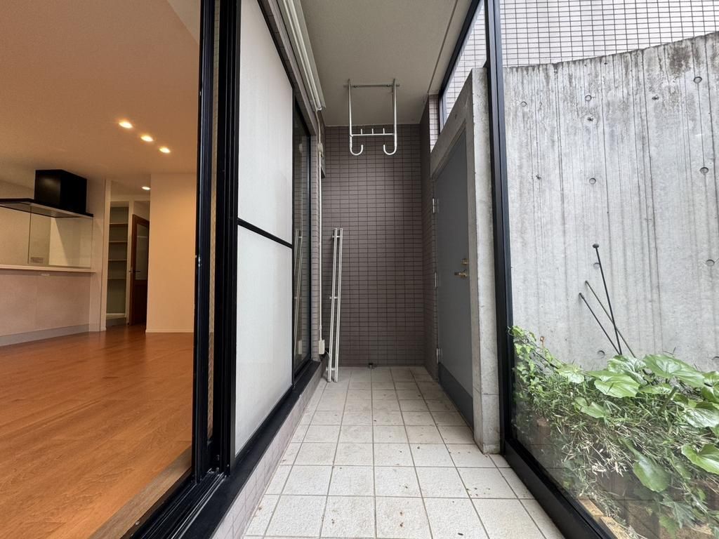2LDK Renovated Apartment for Sale in Kanazawa, Ishikawa - Thumbnail 2