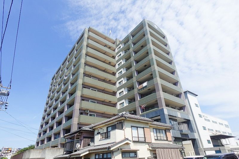 4LDK Apartment in Asaka City with Expansive Balcony - Thumbnail 2