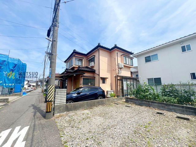 4LDK Detached House Near Kamishiro Station, Niigata | Renovated - Thumbnail 2