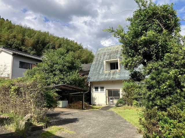 529 sqm Land for Sale in Satsumasendai, Kagoshima - Thumbnail 2