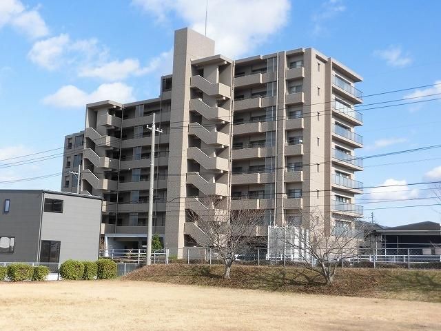 3LDK Apartment with Mount Daisen View in Yonago, Tottori - Thumbnail 2