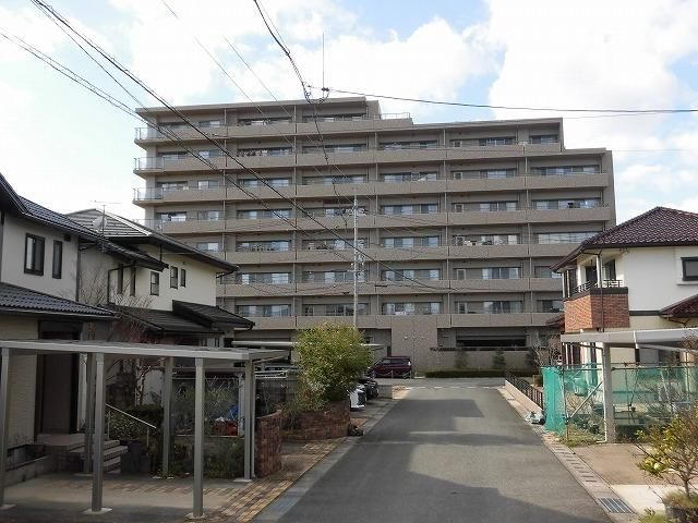 3LDK Apartment with Mount Daisen View in Yonago, Tottori - Thumbnail 3