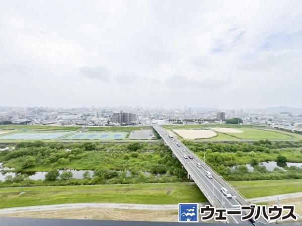 3SLDK Apartment in Okayama Nakaku - 81.47m² Modern Residence - Thumbnail 2