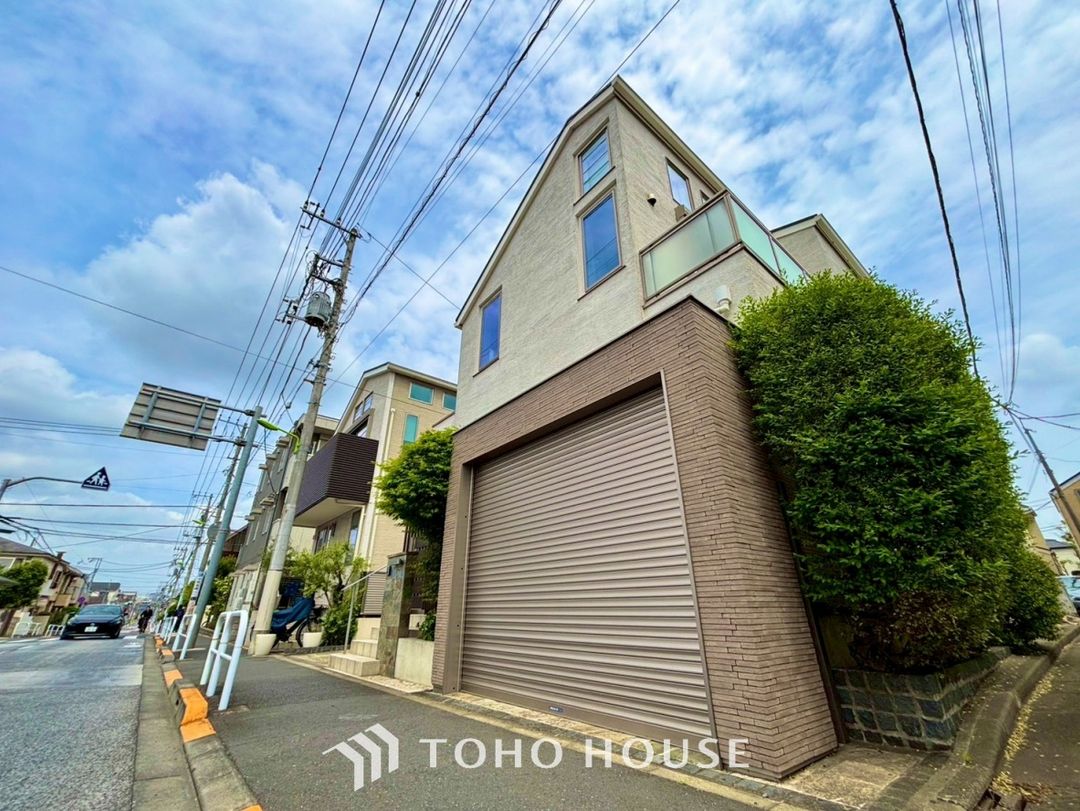 3LDK Wooden House in Okusawa, Setagaya, Tokyo - Thumbnail 2