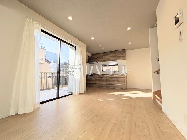 Renovated 4LDK House in Kamisoshigaya, Setagaya - Thumbnail 4