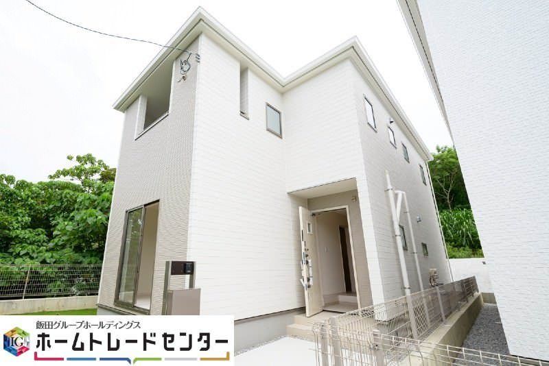 New 3LDK House in Nanjo City, Okinawa with 2 Car Parks - Thumbnail 2