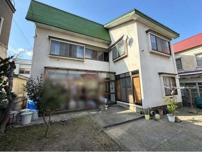 Traditional 10DK Home in Hirosaki with Garden Space — Image 1, Hirosaki, Aomori