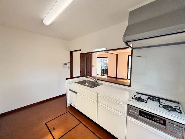 4LDK Detached House for Sale in Hamasaka, Tottori City - Thumbnail 3