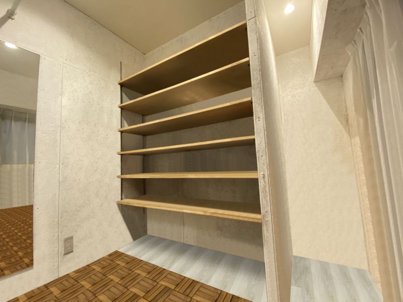 Spacious 2LDK Apartment in Fukuoka's Nishi Ward - Thumbnail 4