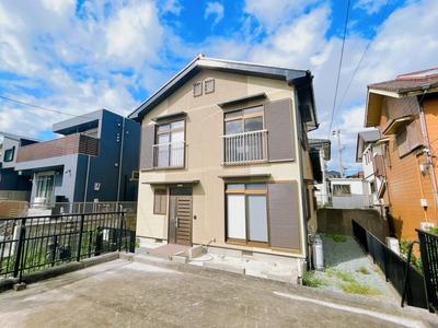 Renovated 4-Bedroom House in Suzuka with Garage — Image 1, Suzuka, Mie